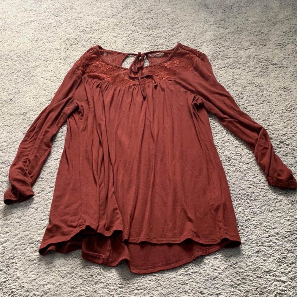 Lace detail top rust colored